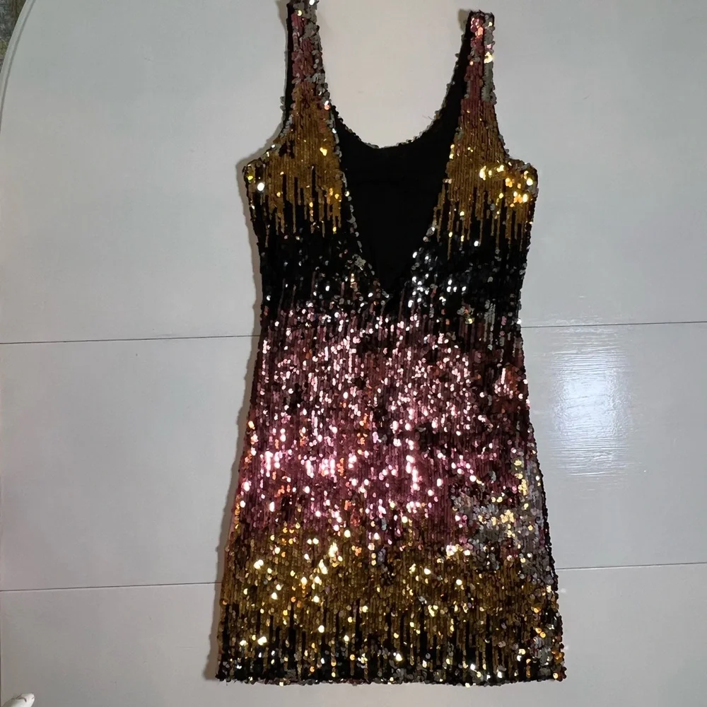 The True Love NWOT Multi Sequin Mini Dress Small - Picture 2 of 9